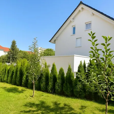 Deluxe Pearl Eg Apartment