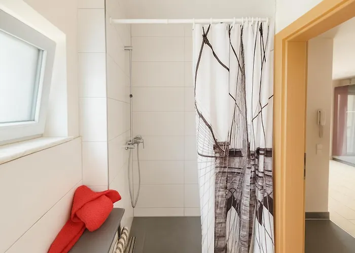 Deluxe Pearl Eg Friedrichshafen